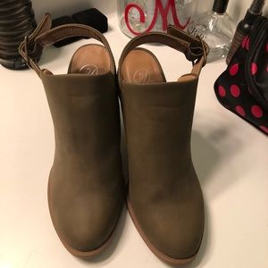 Dress Sandals closed toe